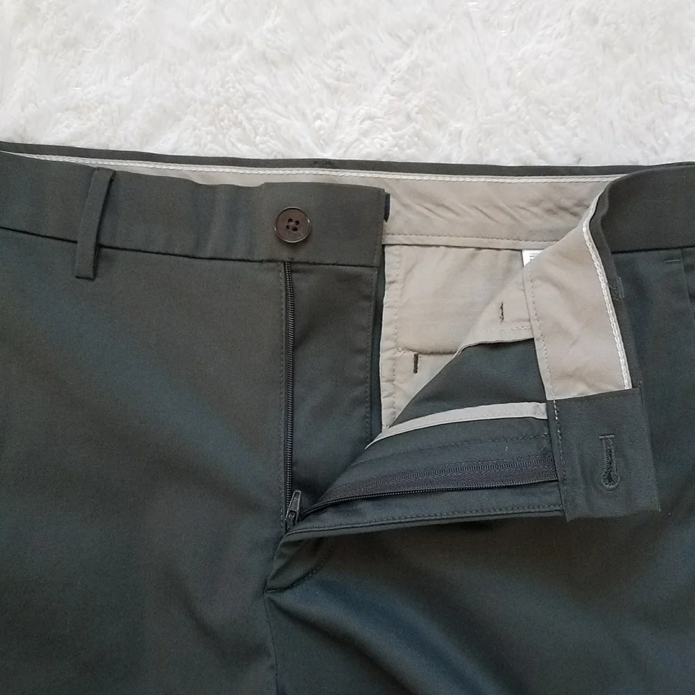 Banana Republic Men's Khaki Shorts